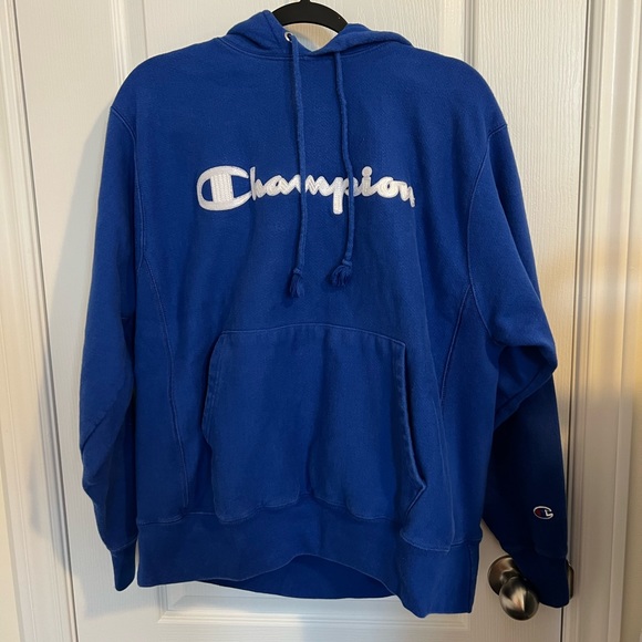 CHAMPION Men's Reverse Weave Logo Hoodie in Royal Blue - Picture 2 of 4